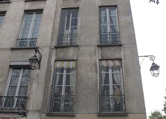 ¿Por qué hay fachadas 'falsas' de edificios en algunas ciudades y qué hay en su interior?