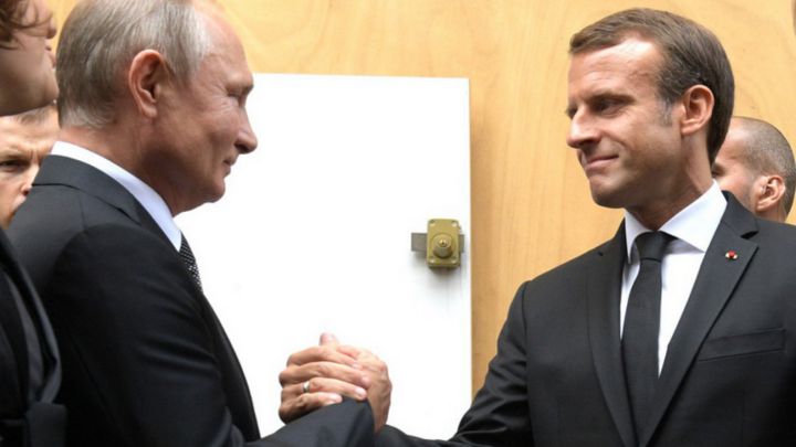 Putin le hace una petición a Macron