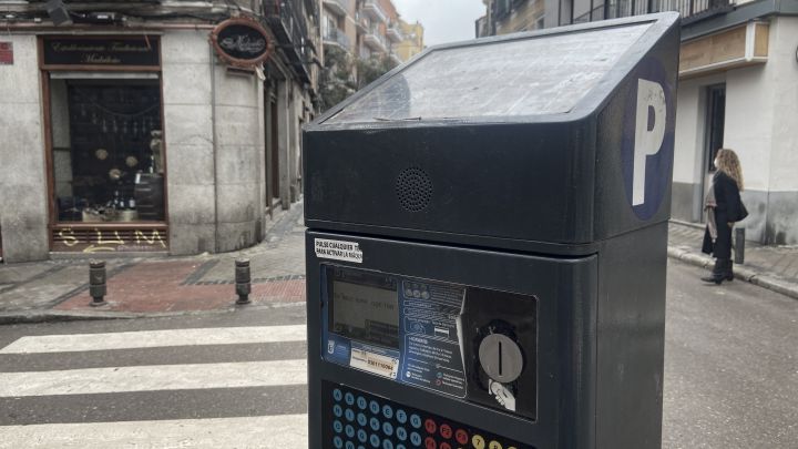 Los dos barrios de Madrid que estrenan parquímetros en mayo