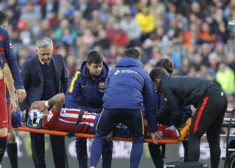 Augusto suffers potentially serious knee injury