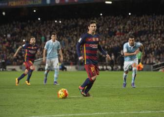 Messi and Suárez pay tribute to Cruyff with passed penalty