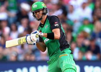 Dhoni backs Pietersen