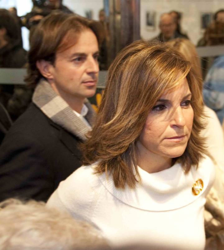 Tennis Arantxa And Husband Told To Leave Funeral Home As Com