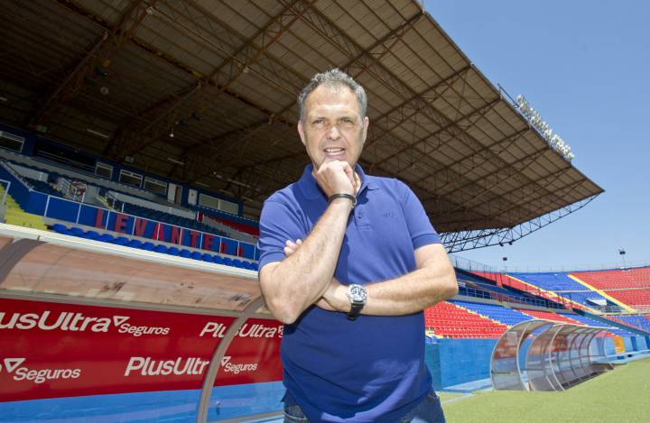 Villar wants Joaquín Caparrós as Del Bosque's replacement