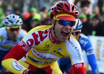 Cyclist dies after motorbike fell on top of him during race