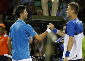 Djokovic breezes past Berdych into Miami Open semis