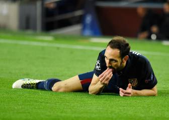 Juanfran breaks tooth in clash with Neymar