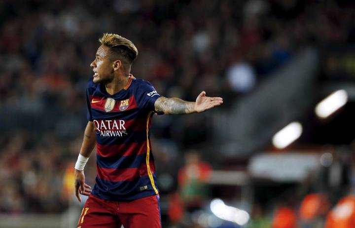 Neymar se enfada con Jordi Alba