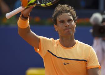 Nadal cruises on