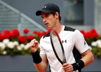 Djokovic and Murray stroll into Madrid quarter finals
