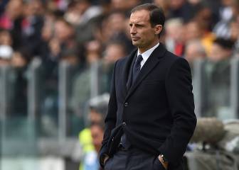 Allegri pens new deal with Juventus