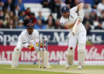 Hales and Bairstow keep Sri Lanka at bay