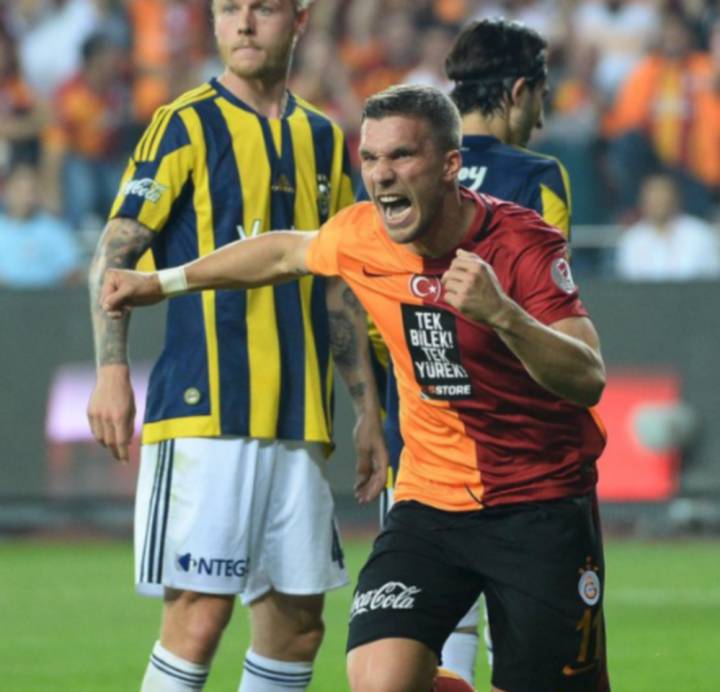 Podolski seals Turkish Cup victory for Galatasaray over Fenerbahce