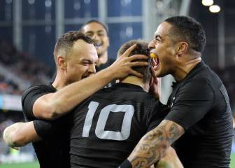 All Blacks thump Wales 46-6 to sweep series