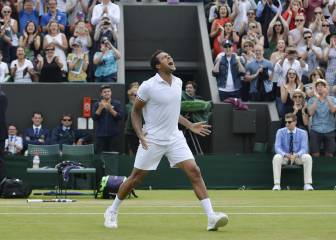 Tsonga downs Isner in epic fifth set to reach last 16