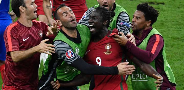 Eder scores to give Portugal the Euro 2016 title
