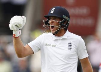 England batsman Joe Root joins Old Trafford 200 club