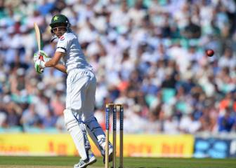 Shafiq and Khan hit 100s to put Pakistan in control at the Oval