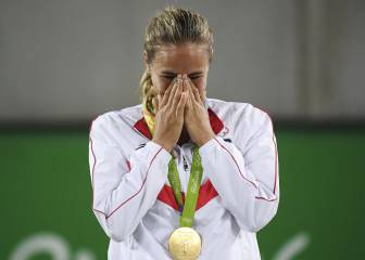 Monica Puig makes history with Puerto Rico's first gold medal