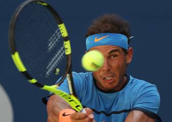 Nadal and Kerber saunter through, Muguruza survives