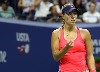Kerber keeps up pressure on Williams with Kvitova win