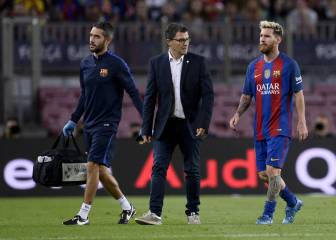 Messi gives Barça another injury worry