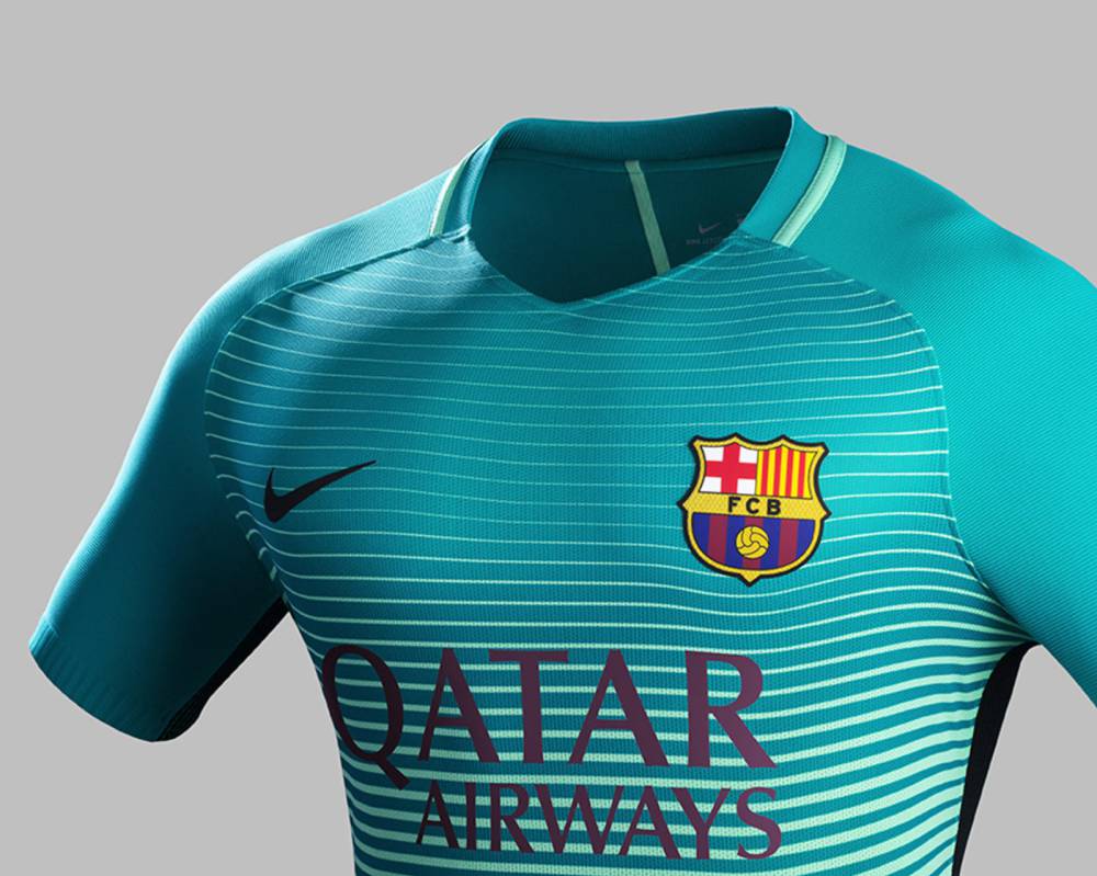 barcelona home strip