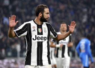 Higuaín fires Juventus to win over former side Napoli