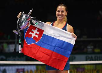Cibulkova beats Kerber to claim WTA Finals title