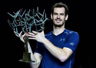Murray celebrates first Paris Masters on same weekend as becoming world number one