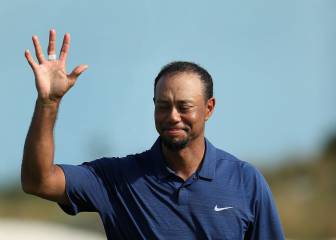 Tiger Woods scores flawless 65 in second round back since return