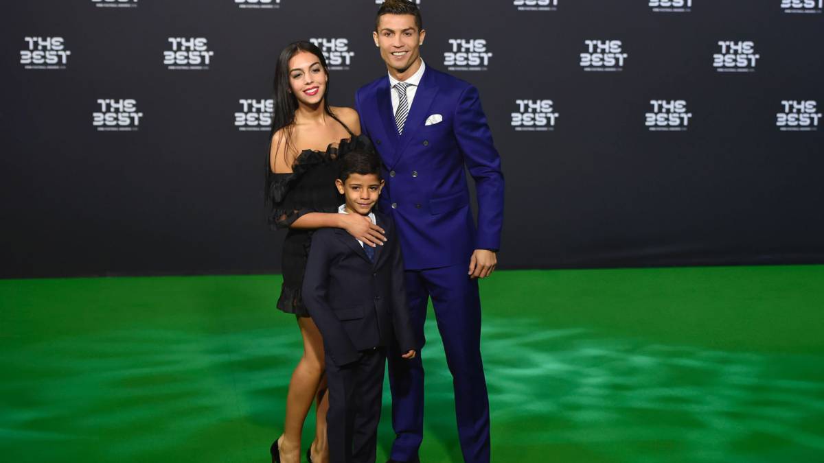 The Best FIFA Football Awards Cristiano and girlfriend