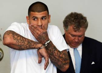 Ex-NFL star Hernandez's tattoos may be shown at murder trial