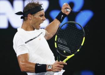 Nadal sweeps past Baghdatis and into Australian Open third round