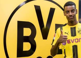 Real lose out on Isak: Swedish striker signs for Dortmund