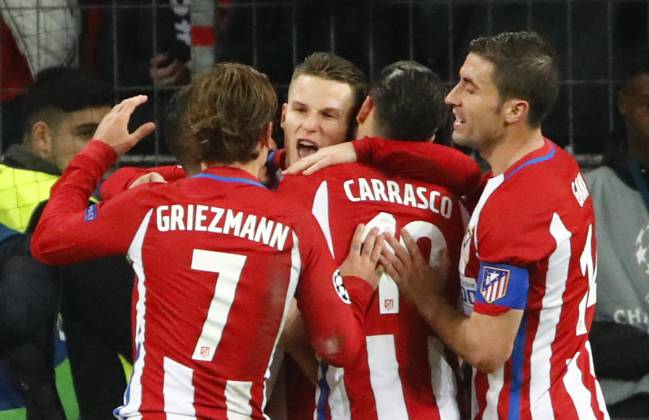 Leverkusen Atletico Madrid Griezmann Unhappy At Simeone S Gameiro Sub Don T Take Him Off As Com