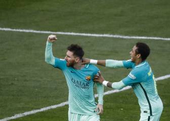 Messi strike downs Atletico as Barça keep pressure on Madrid