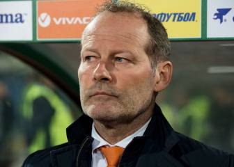 Netherlands sack Danny Blind after Bulgaria defeat