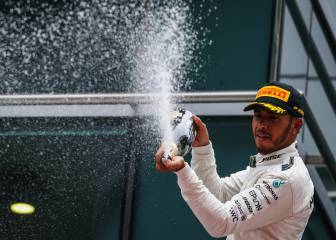 Hamilton victorious in China