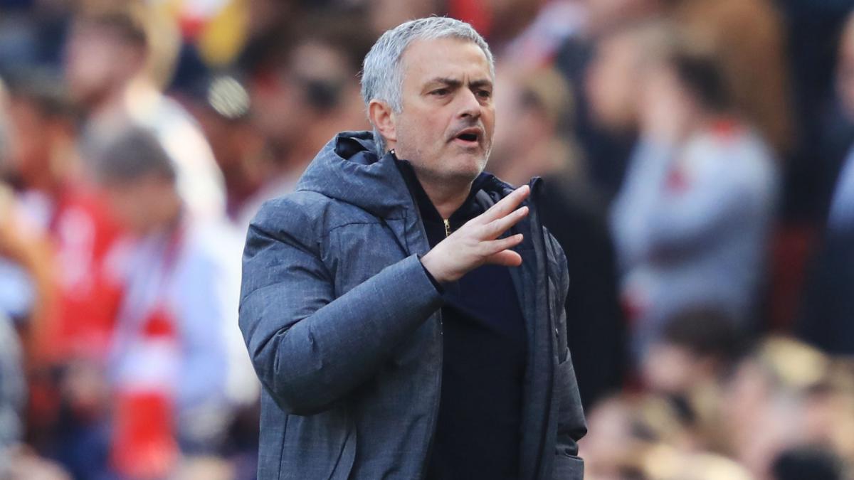 Mourinho: Manchester United lack strength in depth to fight in two  competitions - AS.com