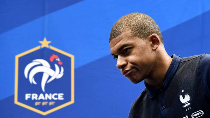 Mbappe to consult Deschamps over future amid Madrid links