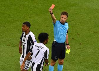 Cuadrado receives harsh red for alleged foul on Ramos