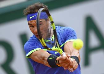 Nadal into French Open semis as Carreño Busta retires