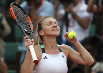 Halep outlasts Pliskova to reach second French Open final
