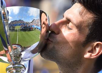 Novak Djokovic and Karolina Pliskova prevail at Eastbourne