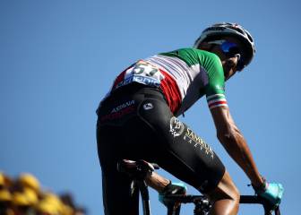 Fabio Aru wins stage five by 16 seconds ahead of Dan Martin