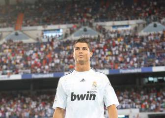 Record-breaking transfers in the Premier League and beyond