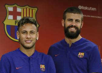 Pique attests that Neymar stays at Barcelona