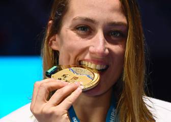 Mireia Belmonte on top of the world after clinching gold