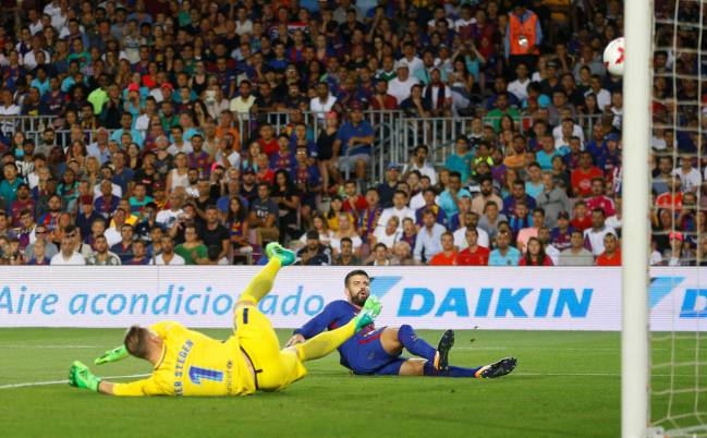 Cristiano Ronaldo was the protagonist of a Clásico that flashed in to life in the second half, as he scored and was sent off. Messi, Asensio, and Piqué (og) scored.